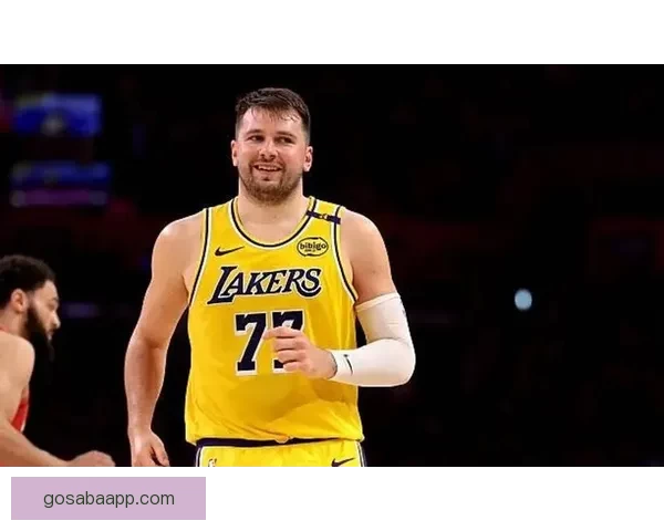 雷迪克称赞东契奇表现超凡 不在意外界争冠质疑