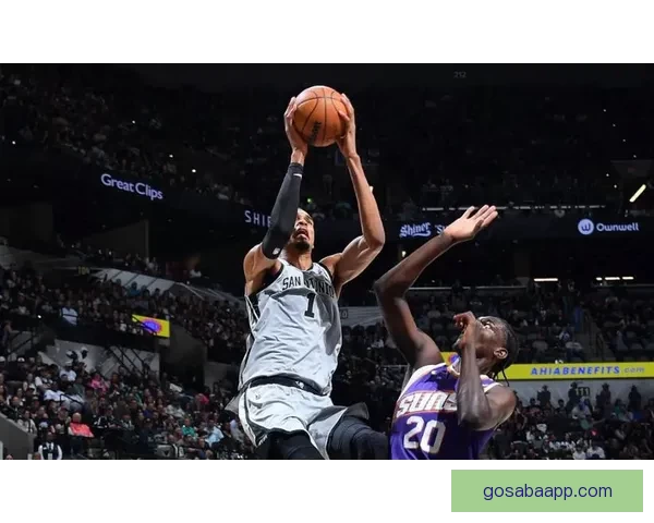 时隔七年再度冲击季后赛 文班34分12篮板准绝杀助马刺险胜太阳迎四连胜